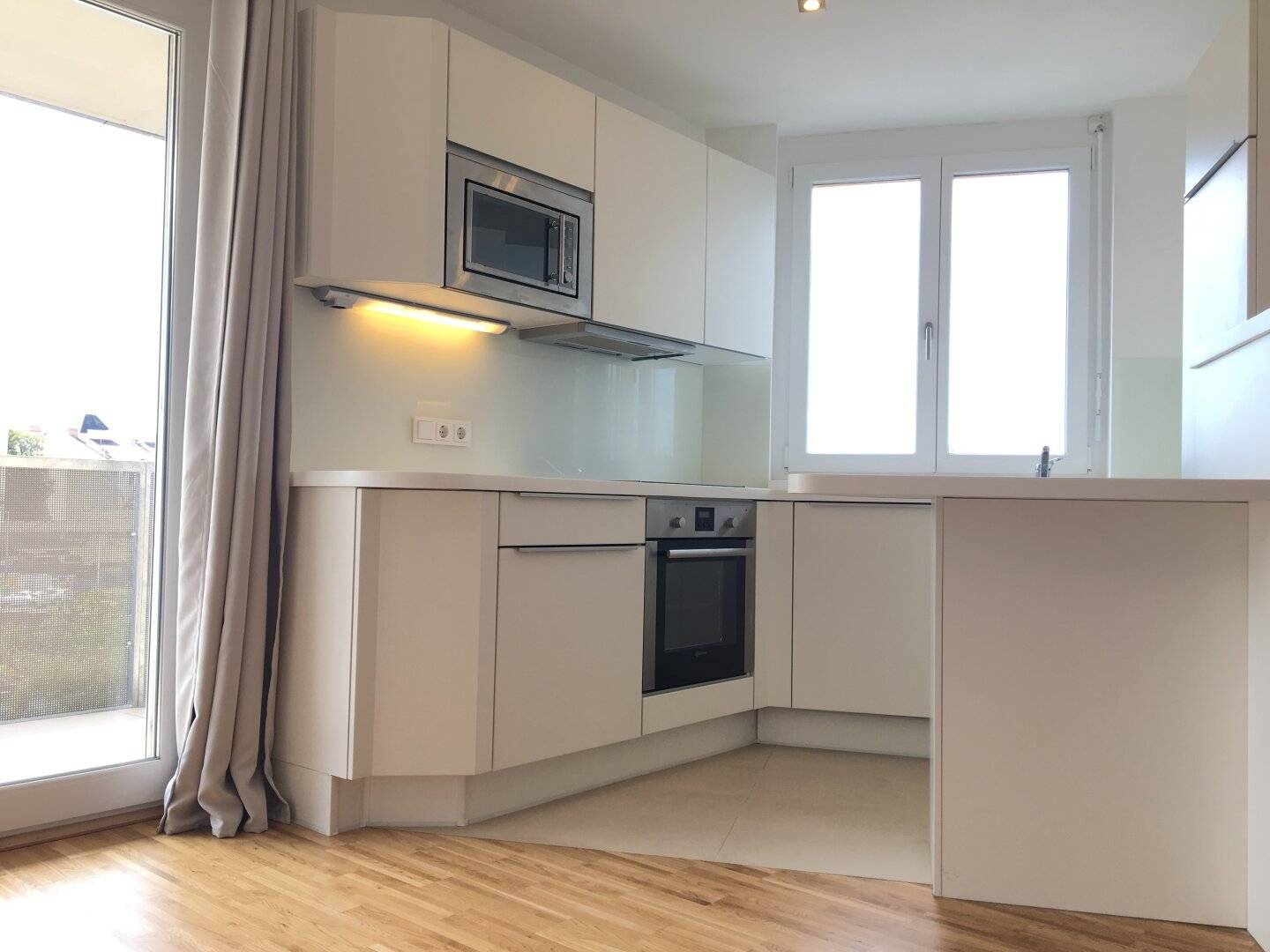 Bezauberndes Wohnen im Neubau mit 3-Zimmer! WG-geeignet! AB MITTE NOVEMBER