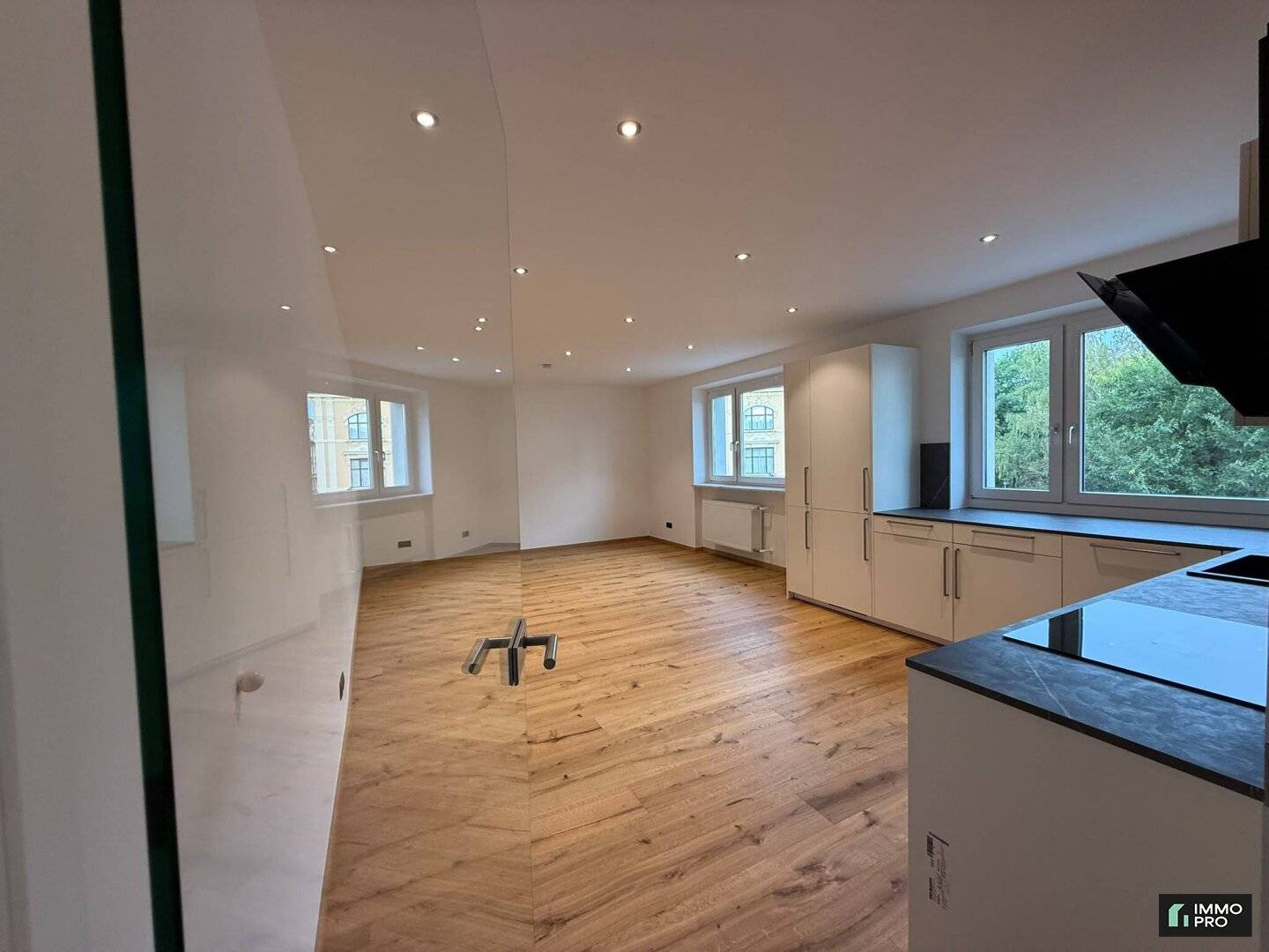 Top renovated apartment in Sterneckstraße 1 in Klagenfurt