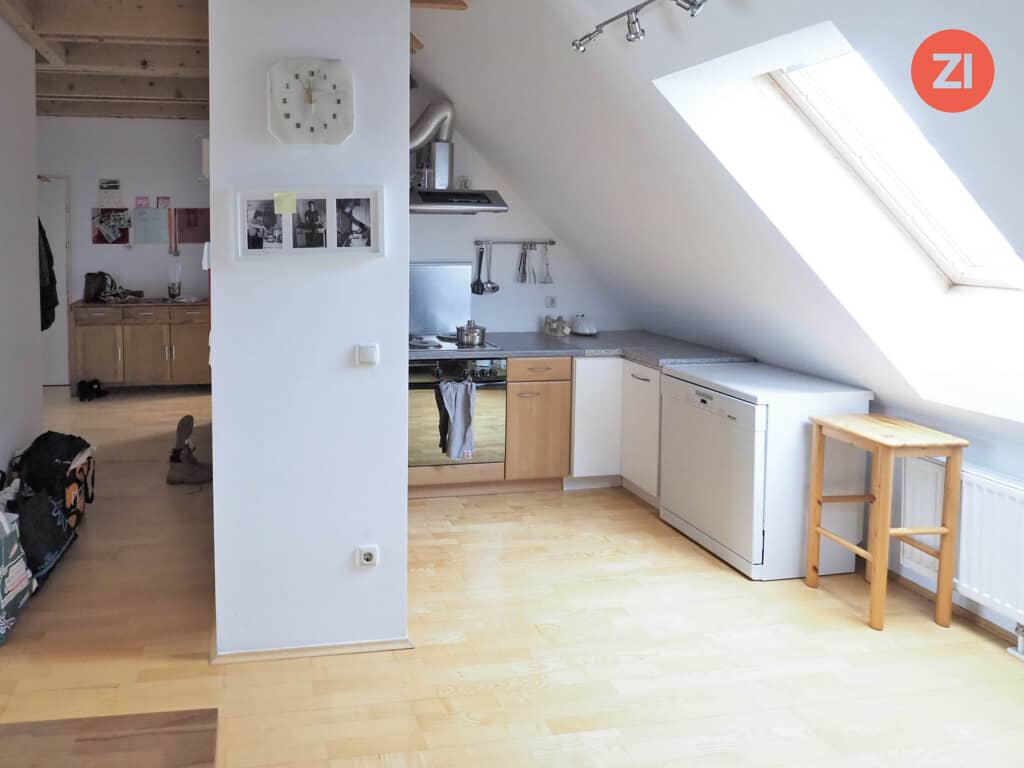 Bright Dachgeschosswohnung in Urfahr with terrace and excellent transport links