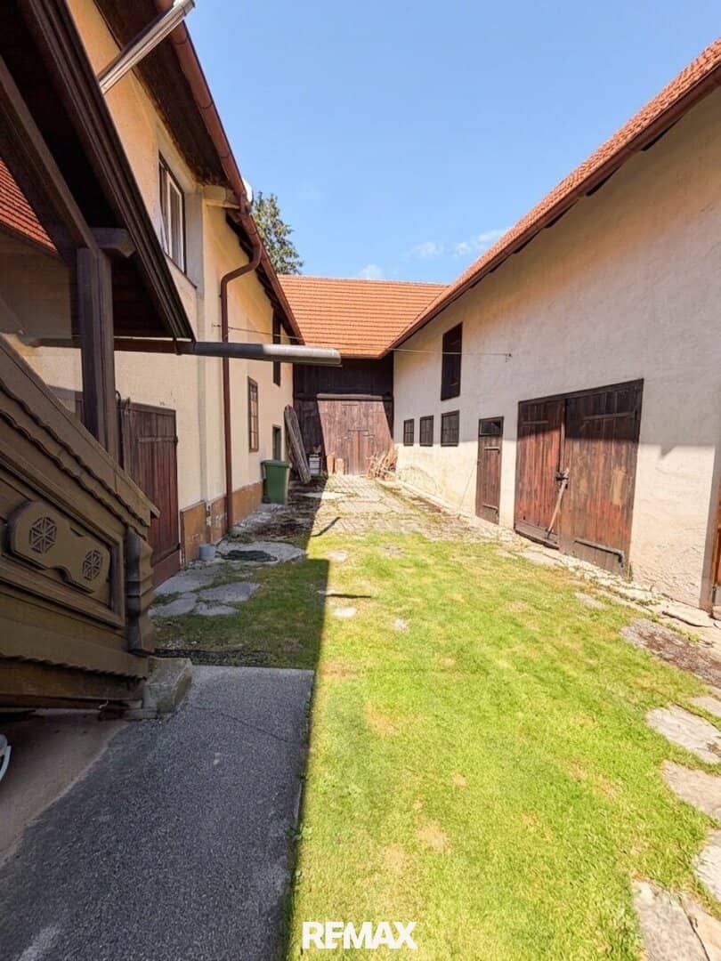 Charming 3-room apartment in Küb, 86.5m², with fireplace &amp; bathtub - ideal for peace seekers