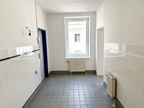Open-ended - Modern office/ studio / cosmetics in quiet courtyard location (U-Bahn Niederhofstrasse)