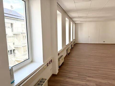 Open-ended - Modern office/ studio / cosmetics in quiet courtyard location (U-Bahn Niederhofstrasse)