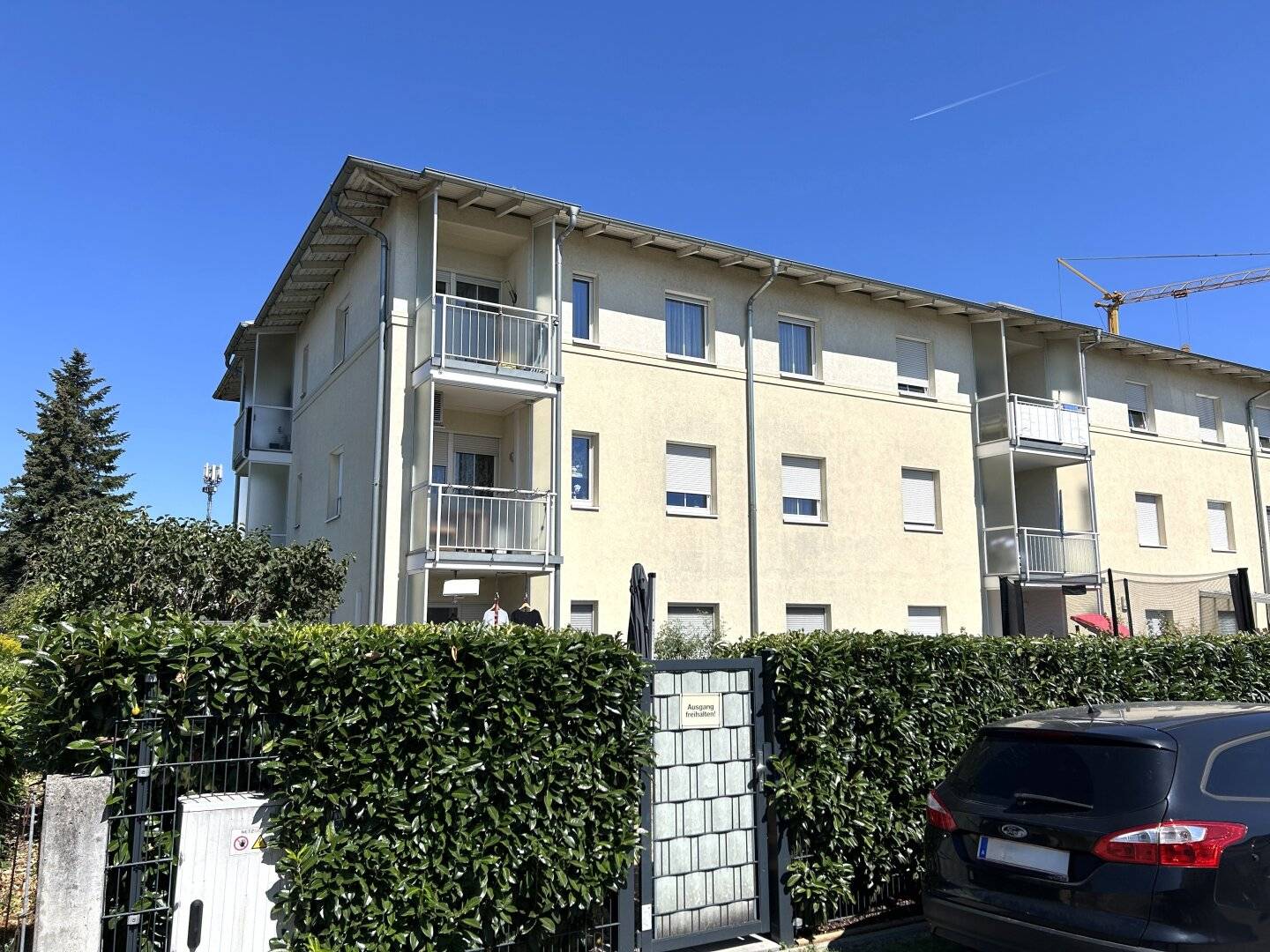 Very nice condominium with loggia and underground garage in Traun