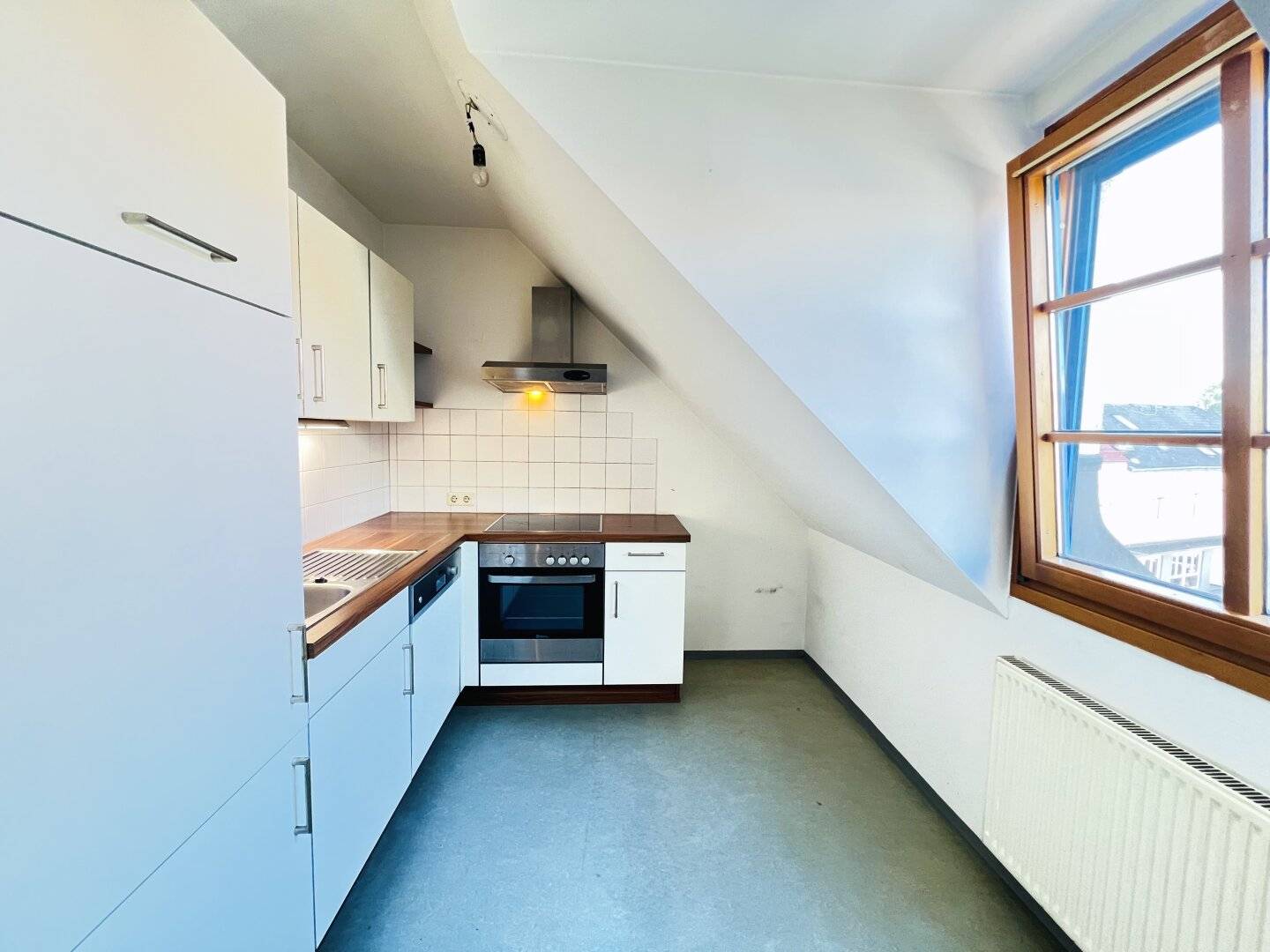 Zentral wohnen in Loosdorf – 49 m², 2 Zimmer &amp; nur € 549!