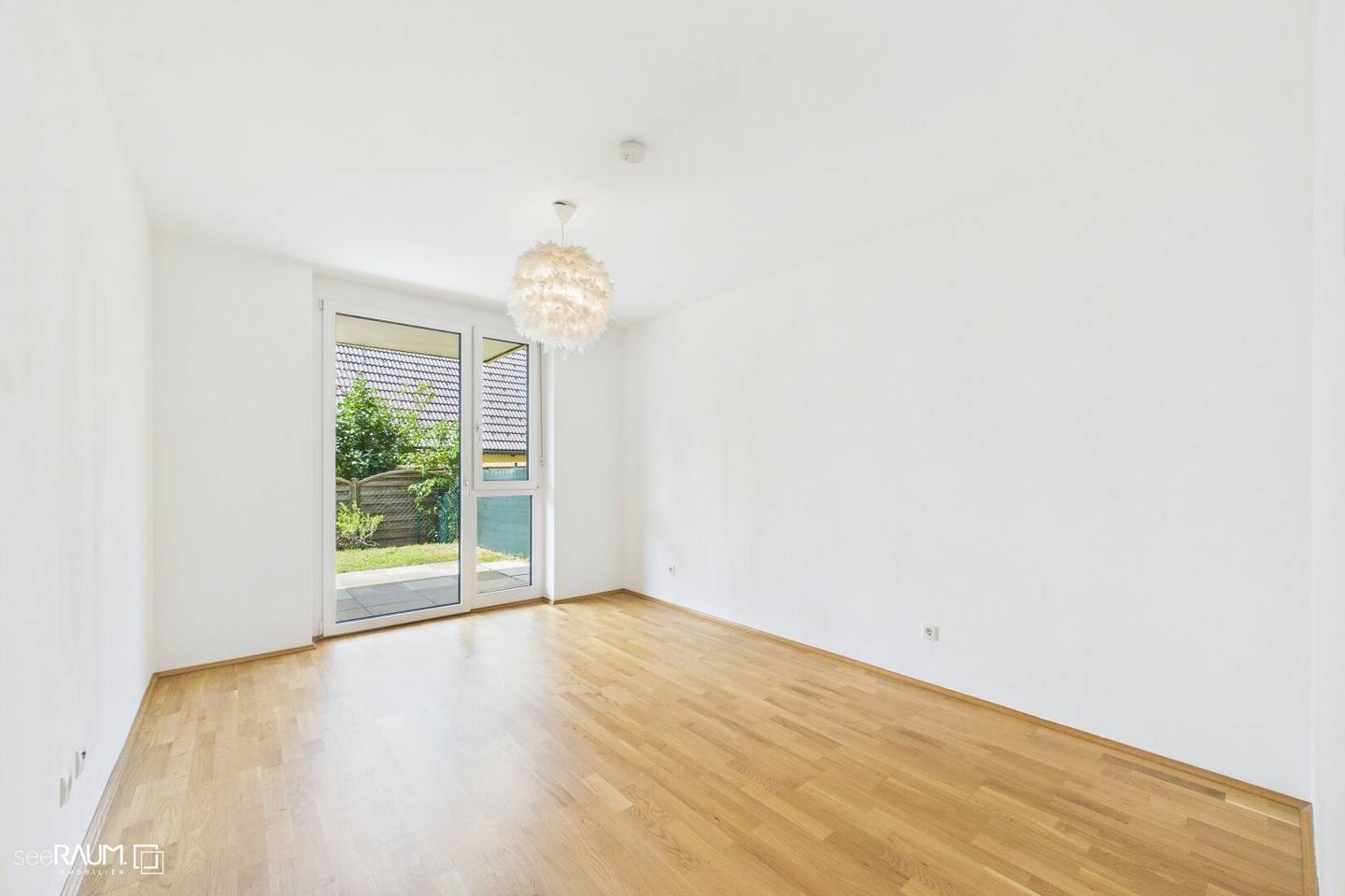 Modern garden apartment in a quiet residential location