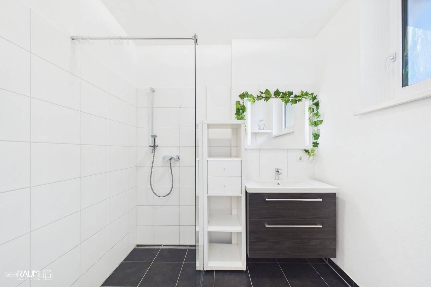 Modern garden apartment in a quiet residential location