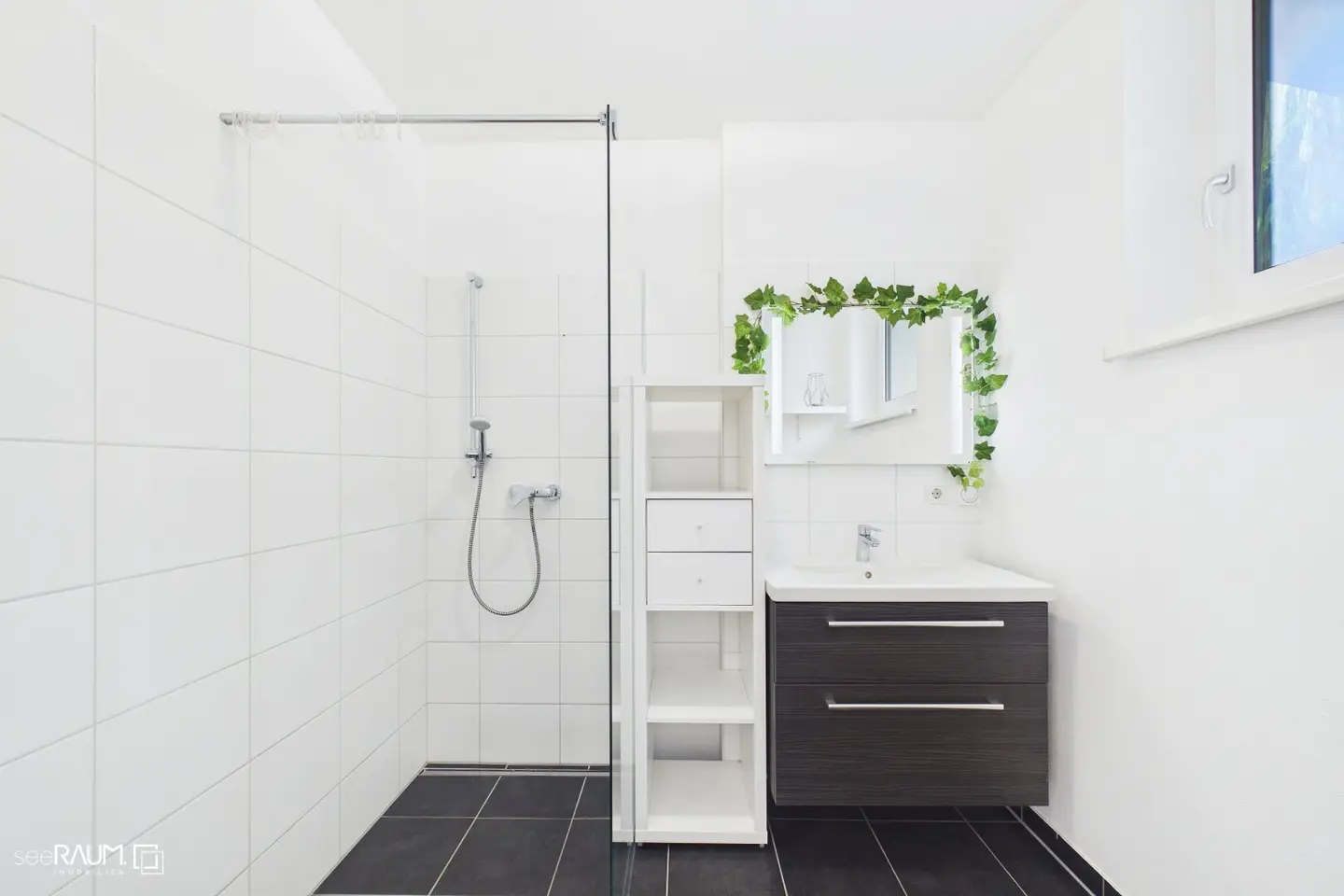 Modern garden apartment in a quiet residential location