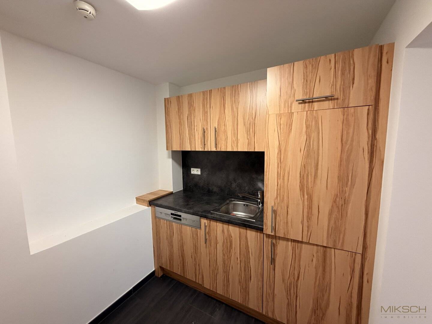 Like-new office/practice | approx. 88m² | in St. Pölten | near train station