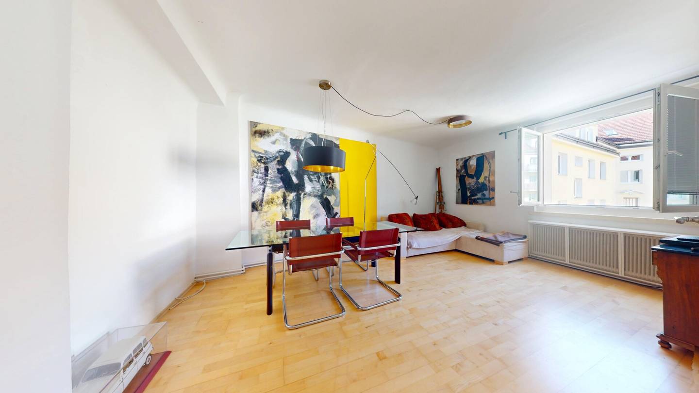 3-room apartment in the center of Perchtoldsdorf | Balcony with view of Perchtoldsdorf Castle