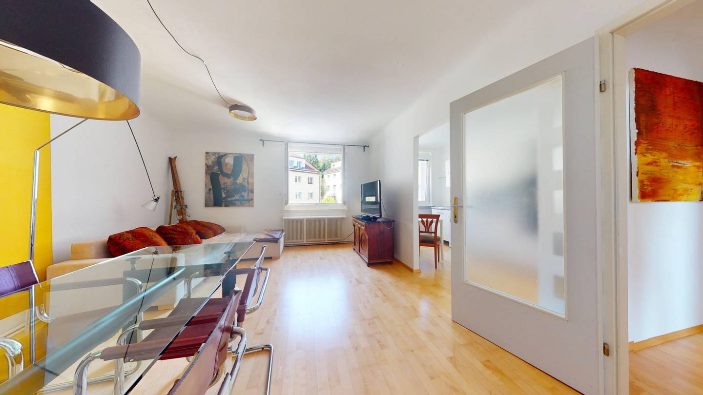 3-room apartment in the center of Perchtoldsdorf | Balcony with view of Perchtoldsdorf Castle