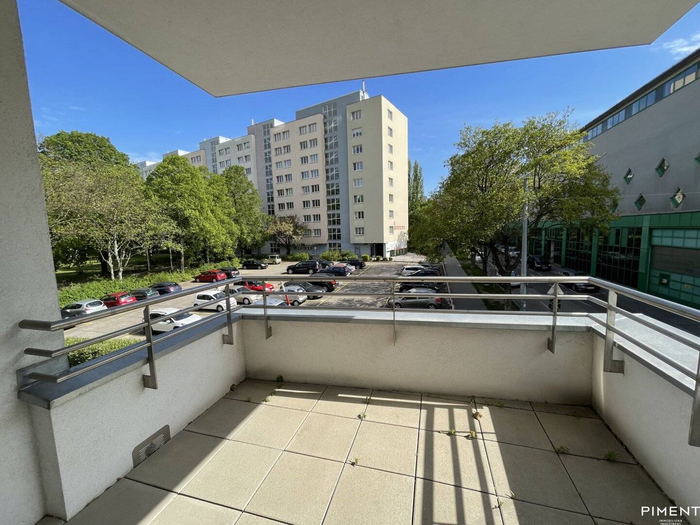 3-room apartment with sunny balcony