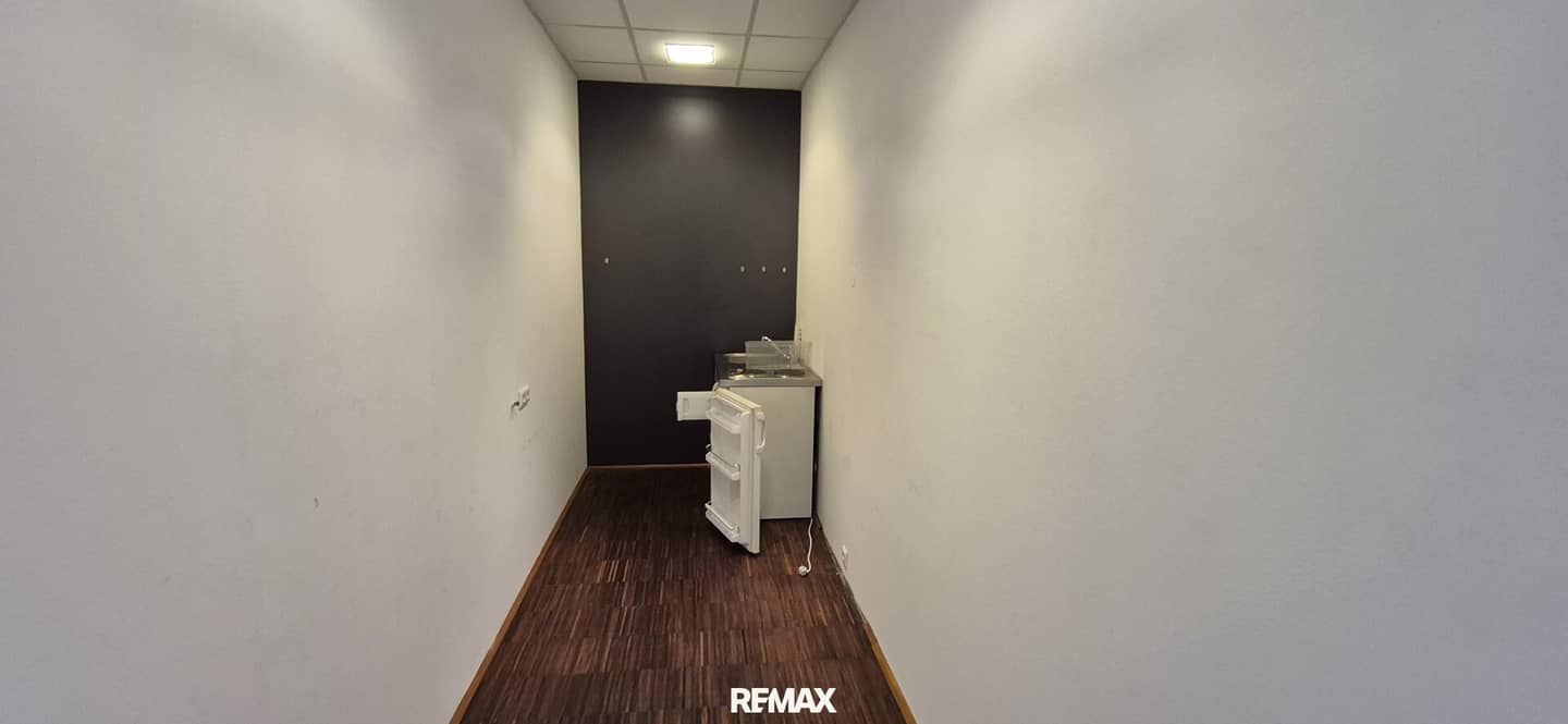Your new business address in Vomp – attractive commercial space in a good location