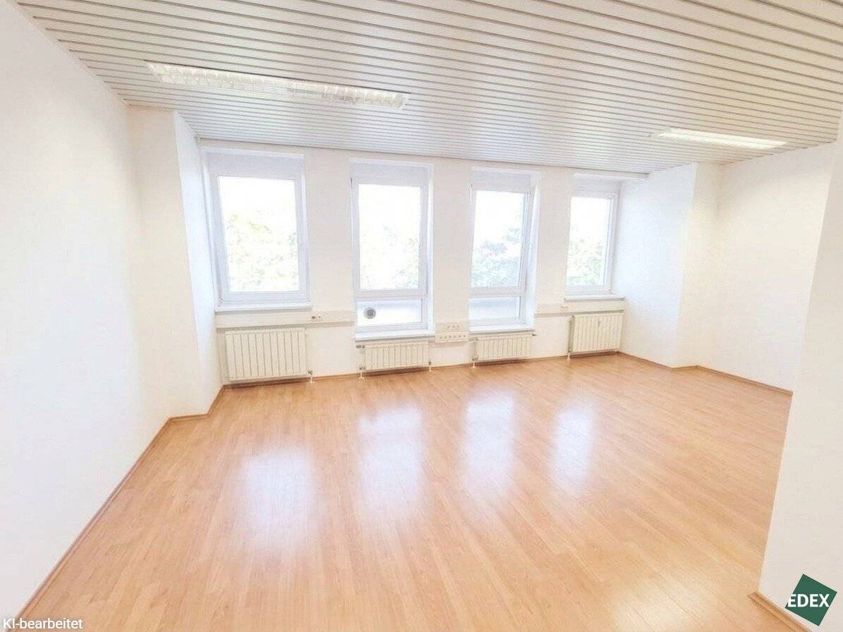 Attraktive Bürofläche mit viel Tageslicht und eigener Teeküche – ideal für Einzelunternehmer &amp; Gründer!
