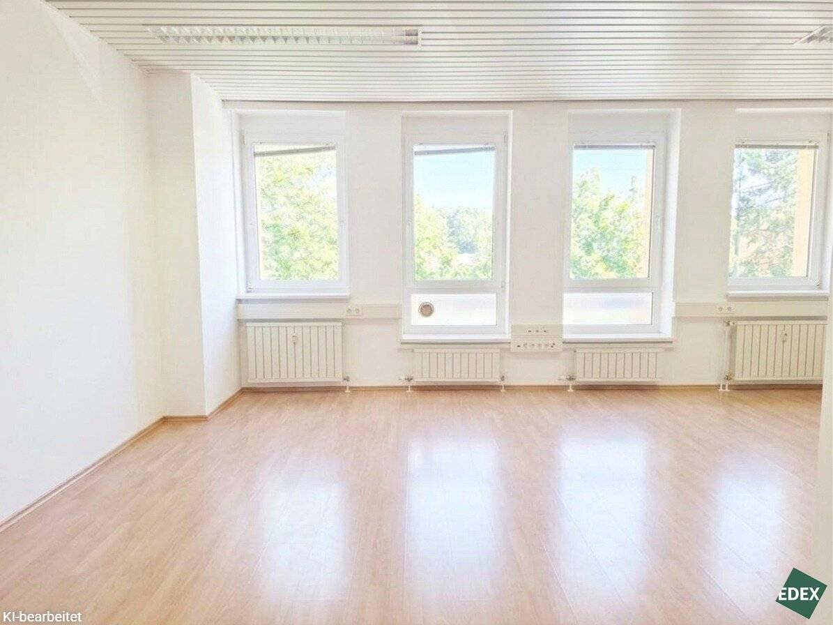 Attraktive Bürofläche mit viel Tageslicht und eigener Teeküche – ideal für Einzelunternehmer &amp; Gründer!