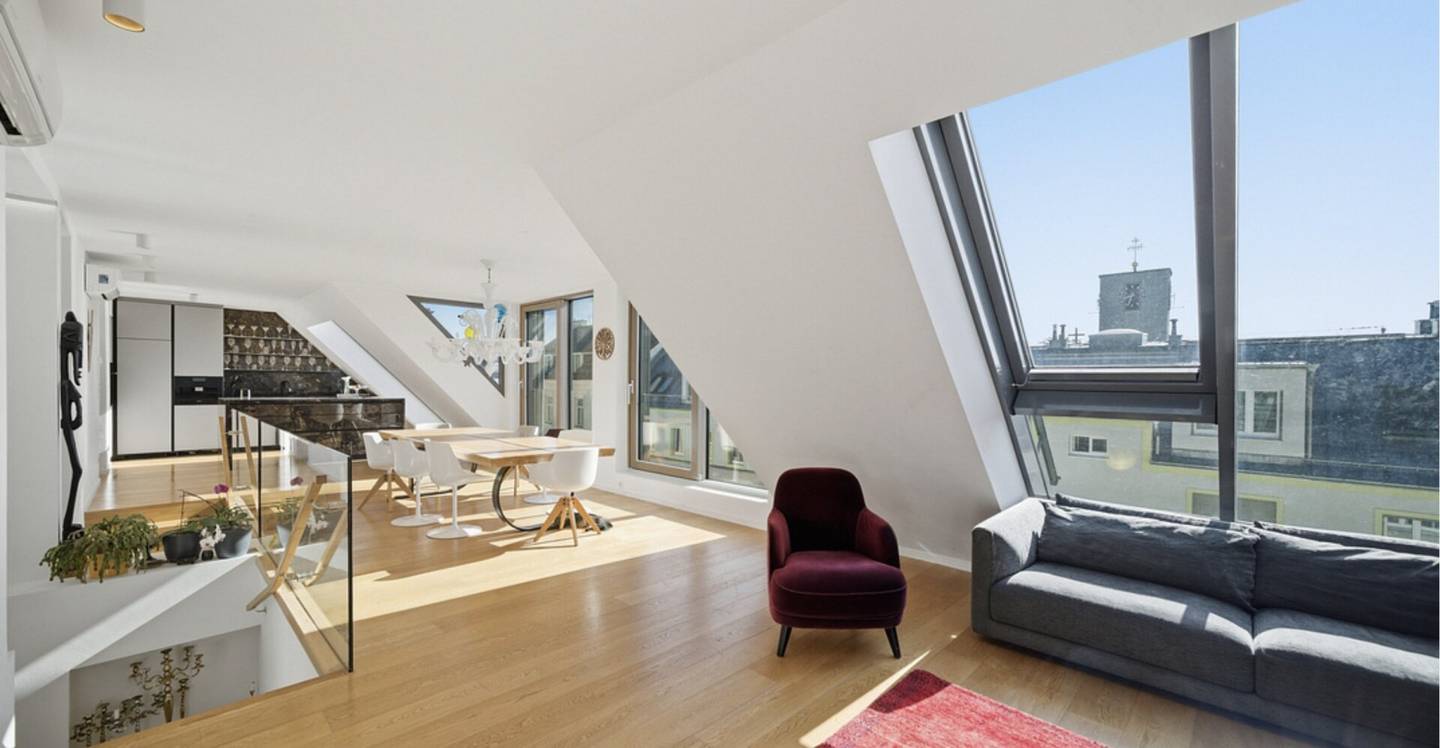 360°-Panoramablick: Exklusive Dachgeschossmaisonette mit großer Terrasse