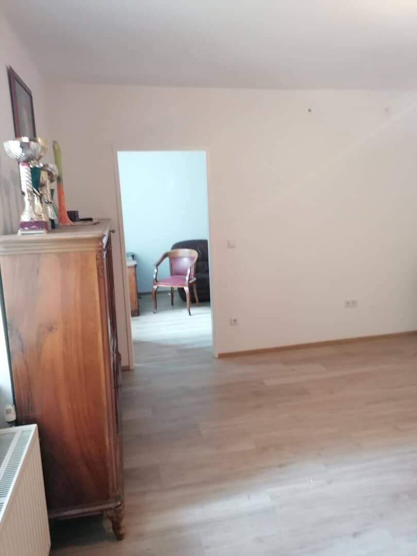 2210 Jedlesee, well-maintained 65m² apartment on raised ground floor - shared garden use