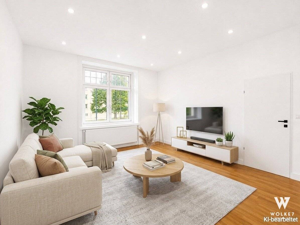 First occupancy: Stylishly renovated 2-room apartment | U6 Dresdner Straße in 2 minutes on foot