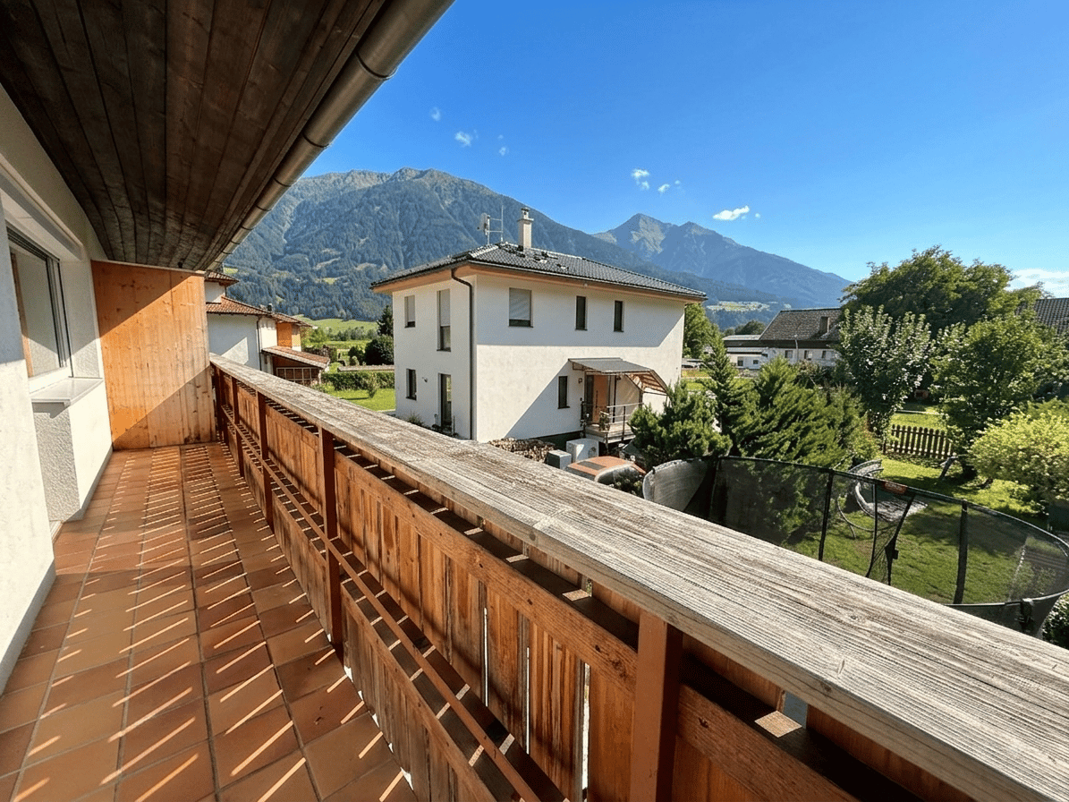Peaceful Wohnung with balcony and new kitchen