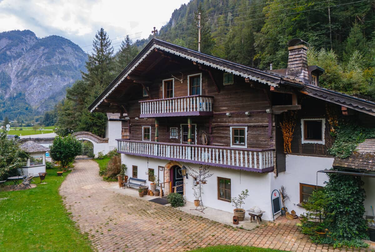 Historisches Bauernhaus mit Charme in alpiner Lage Wohnung