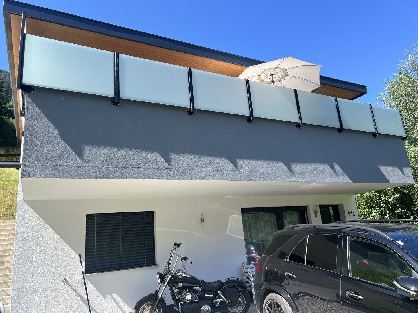 Home with panoramic view in the Sellraintal