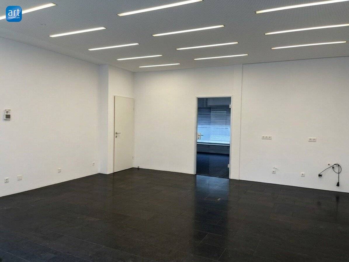 Attraktive Erdgeschoß-Büro- und Praxisräume – Ihr neuer Standort für Erfolg und Wohlbefinden