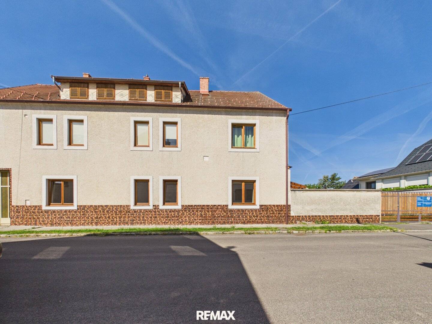Kapitalanlage mit 6,5% Rendite - Modernisierte 2-Zi-EG-Wohnung mit Garten, Terrasse &amp; Parkplatz in Deutschkreutz!