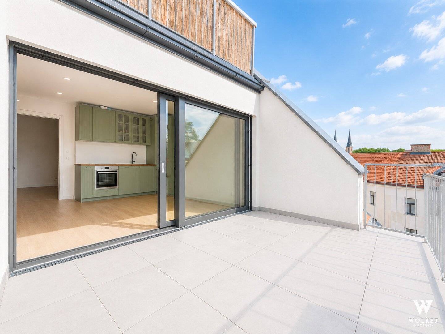 Urban living, relax above the roofs - stylish 2-room gem | spacious west terrace | air conditioning | Wilhelminenberg