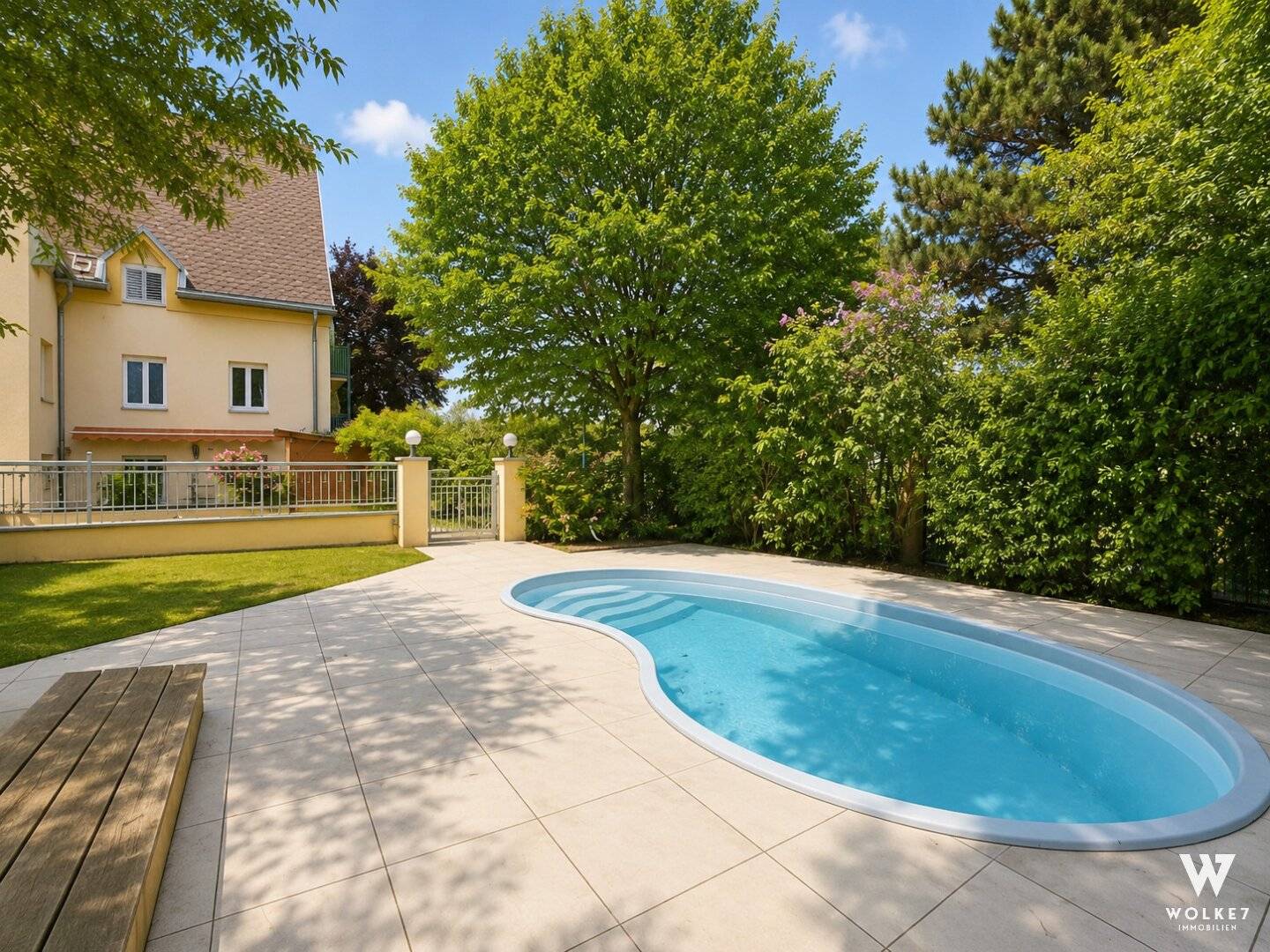 Your home with holiday feeling - 95 m² garden apartment with distant view | private pool access | sauna | fitness room