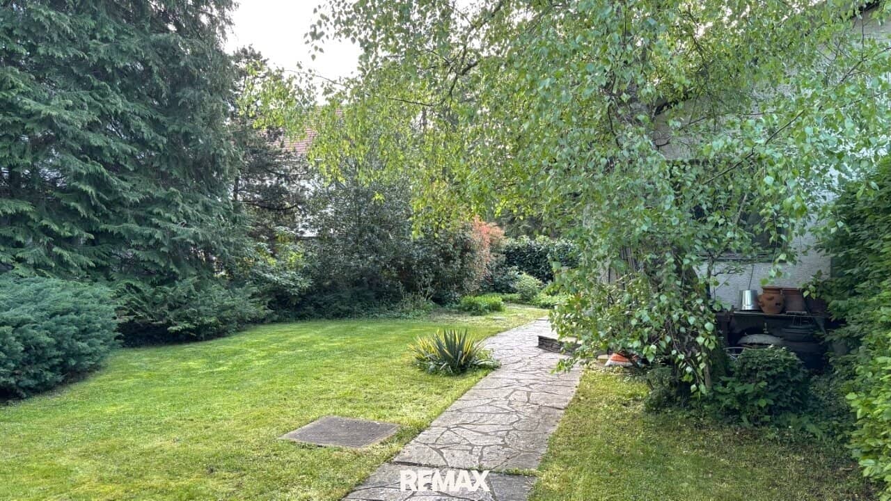 Single-family house in cottage location on 600m² plot with expansion potential