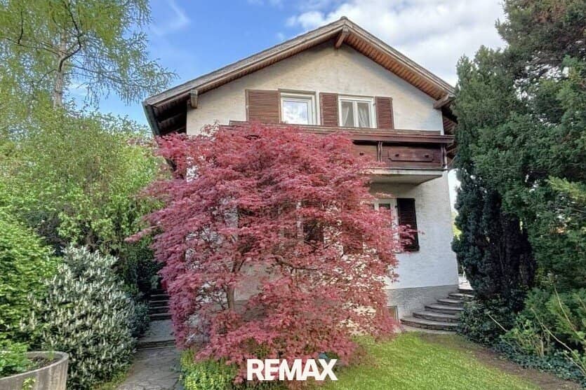 Single-family house in cottage location on 600m² plot with expansion potential