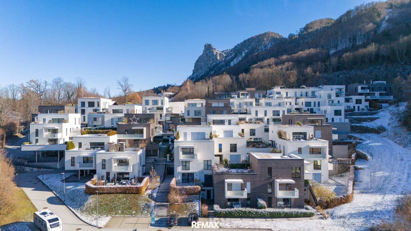 Award-winning townhouse at the foot of the Gaisberg: panoramic view over Salzburg, with second home designation