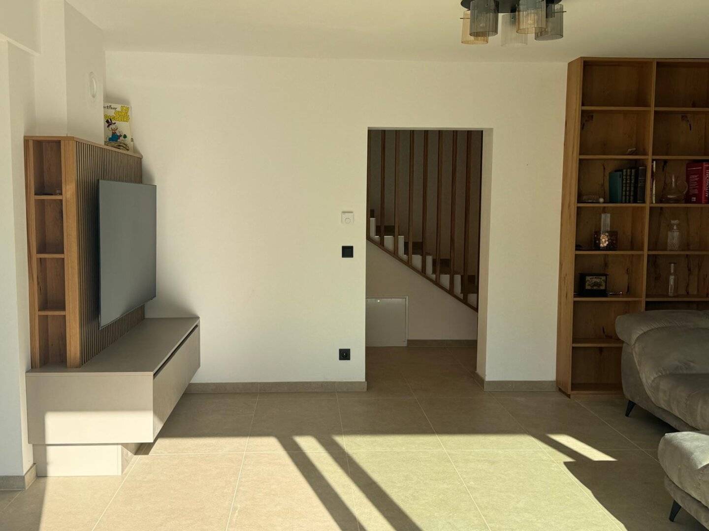 Stunning 4-room apartment with generous outdoor areas and lake view