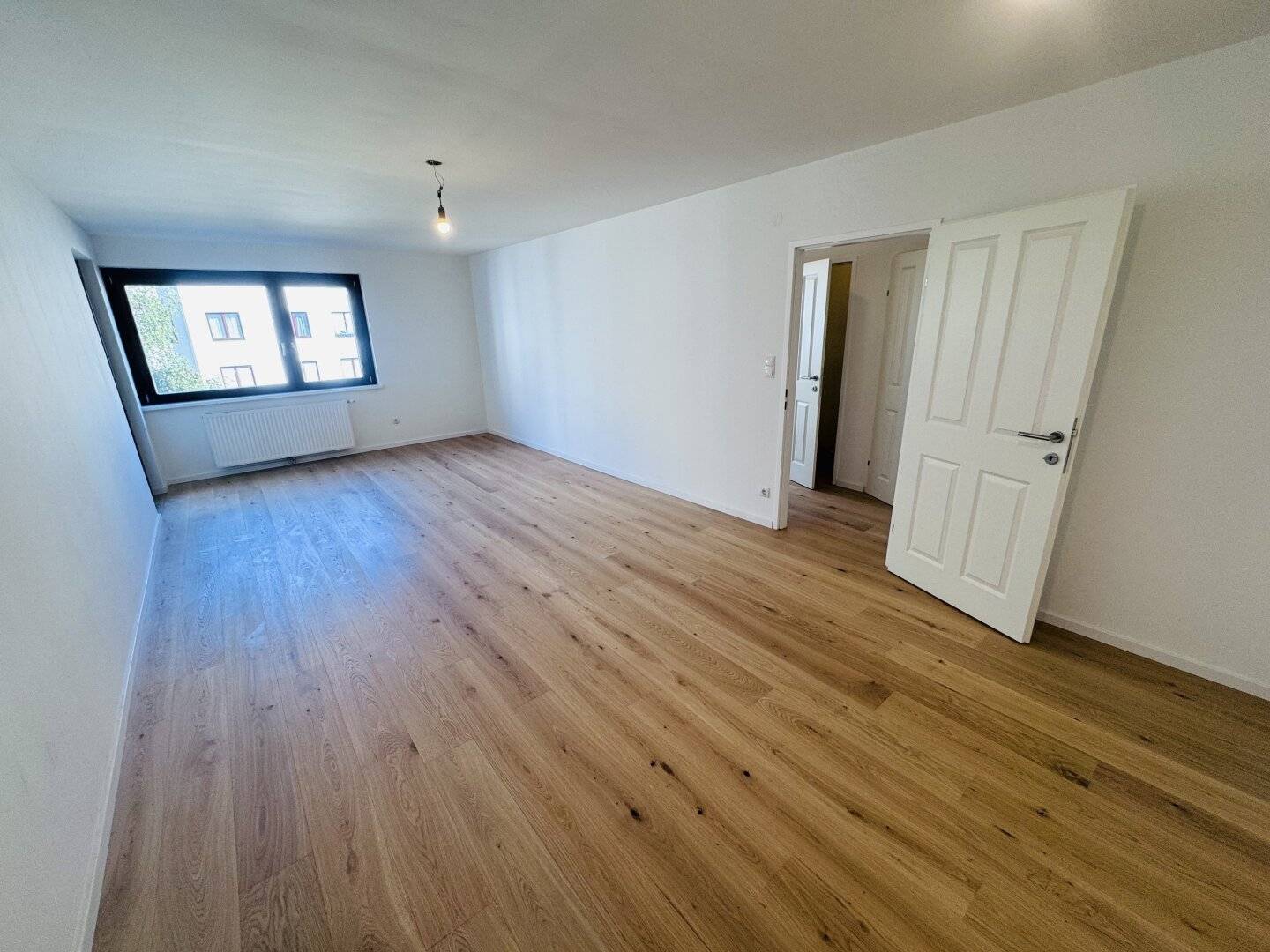 Newly renovated 3-room new build apartment with balcony in quiet courtyard location