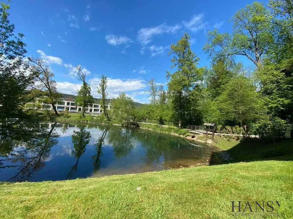 Luxus-Gartenwohnung in Velden: 267 m², 6 Zimmer, 2 Terrassen & 4 Stellplätze