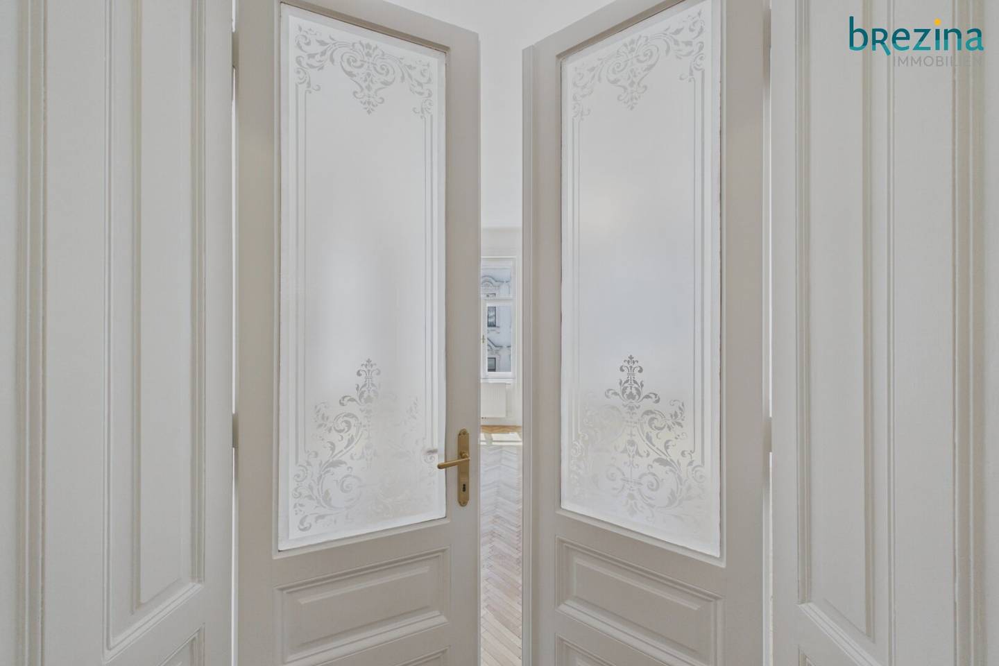 4 ROOM Period Apartment Near Volksoper Open-ended