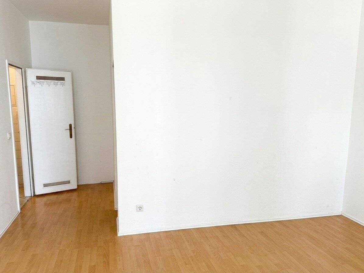 Living near Mariahilfer Straße, close to U3 and U6