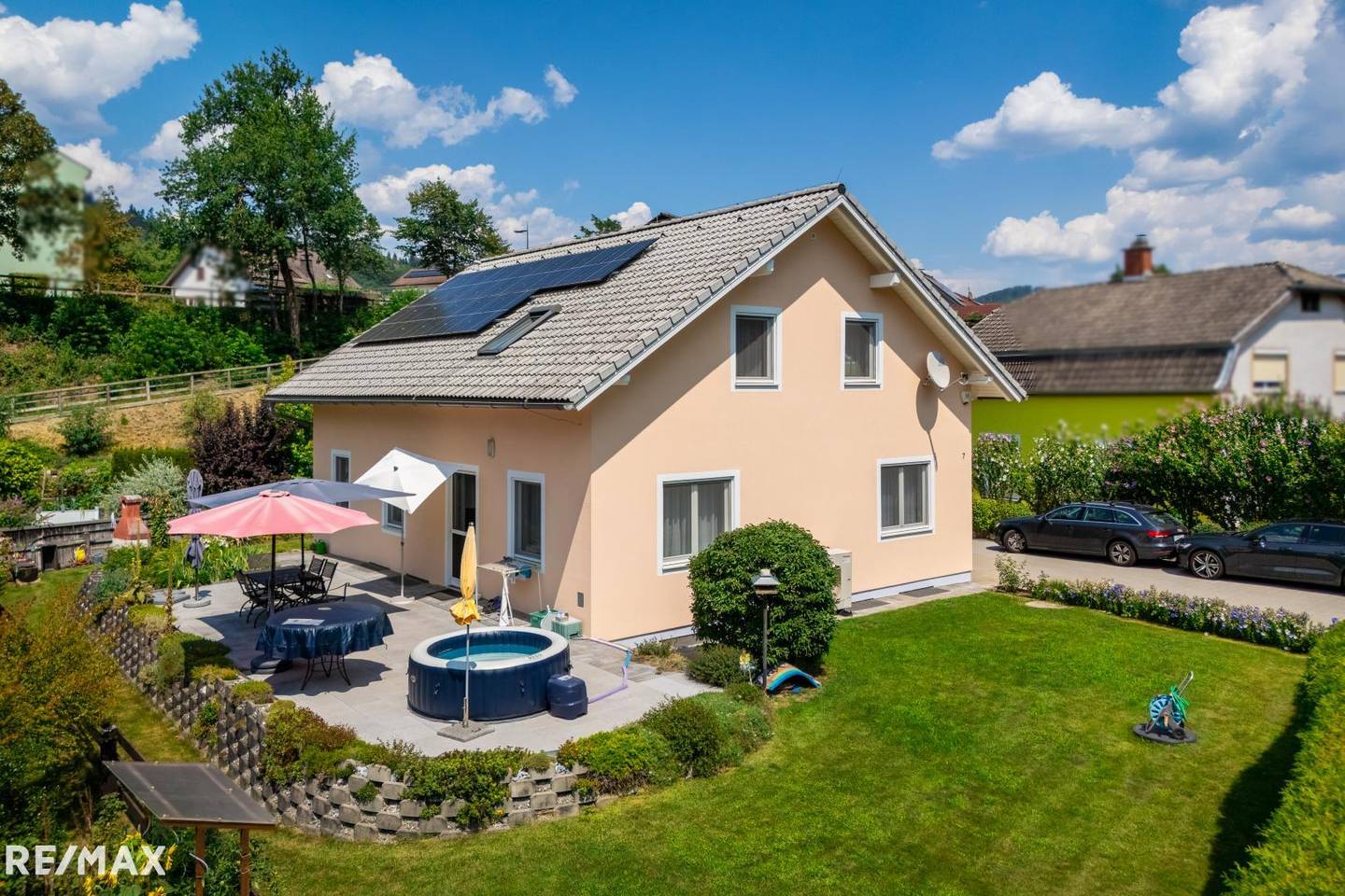 Familienwohnung mit großem Garten und Photovoltaik