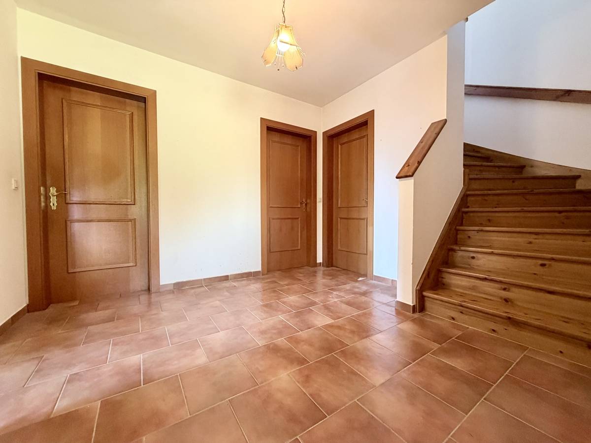 Helle Familienwohnung mit Privatgarten und Terrasse