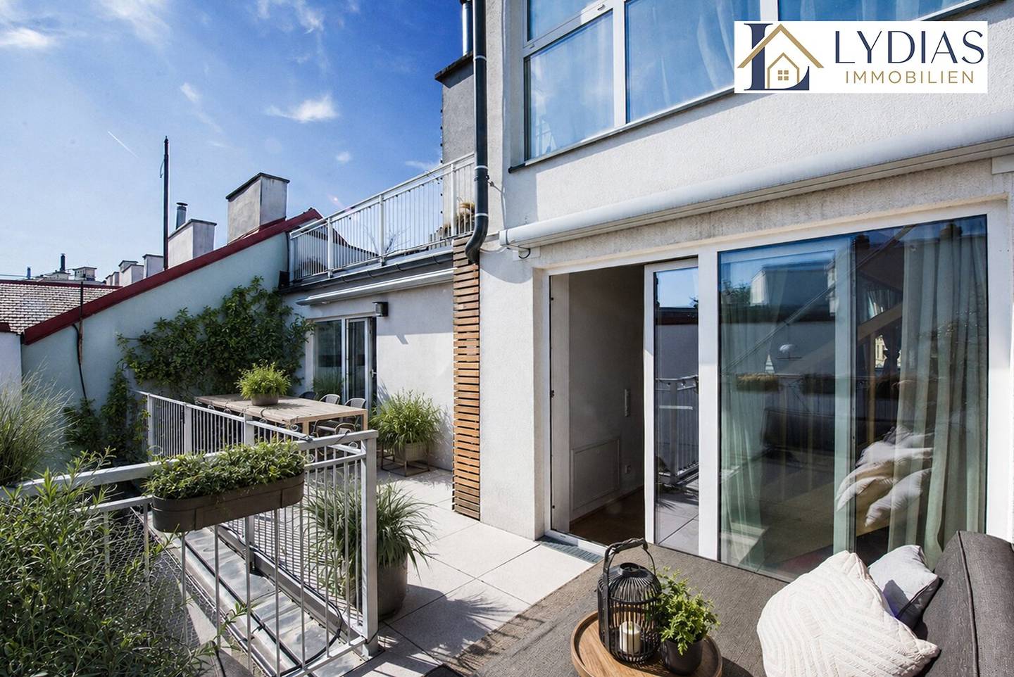 Penthouse der Extraklasse - vier Zimmer, zwei Terrassen, Panoramablick, Stellplatz - begehrte Lage