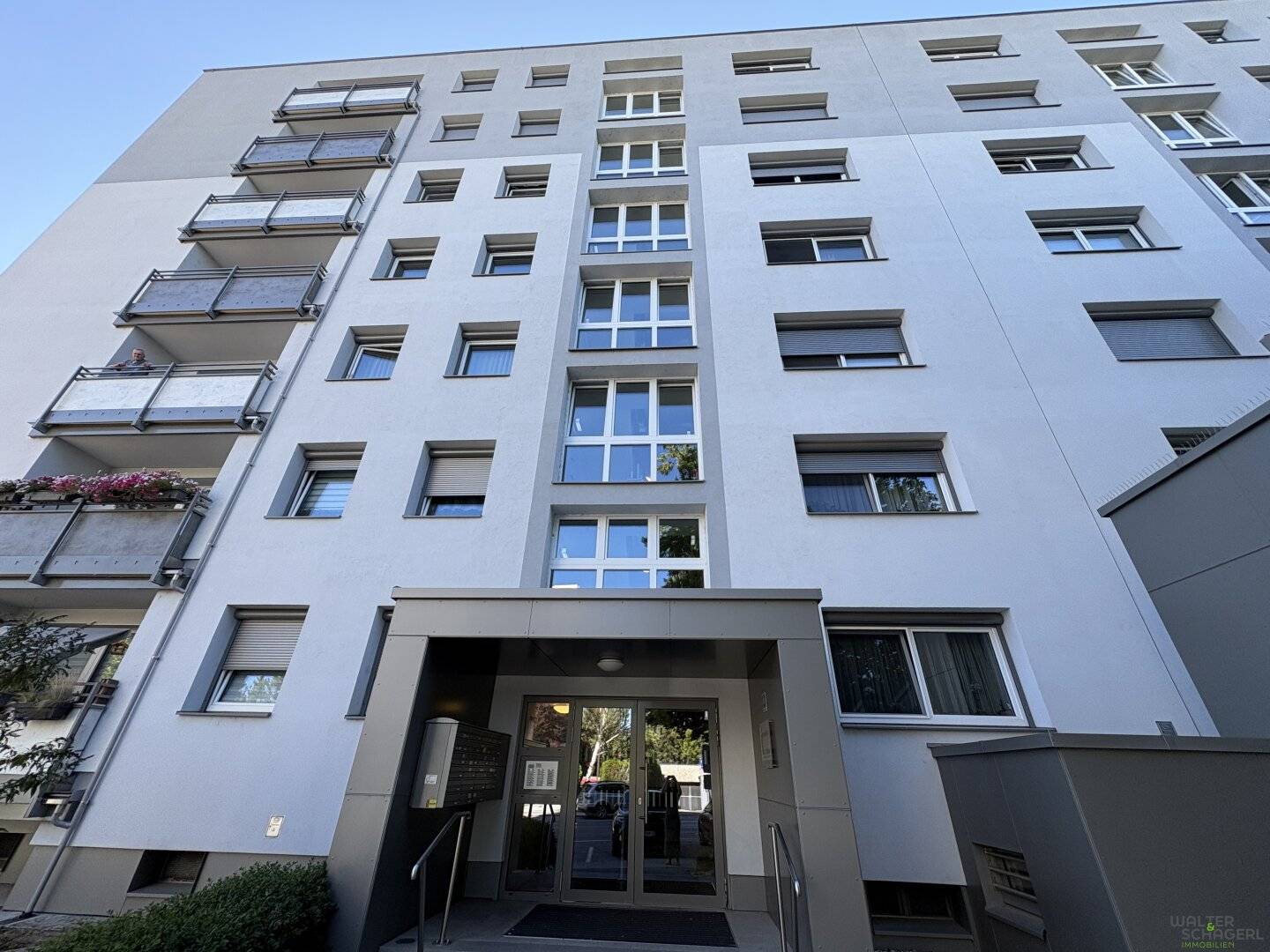 Well maintained 4-room apartment