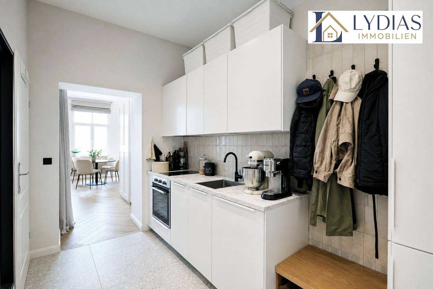 Traumhaftes Wohnjuwel - 1-Zimmer - hell und gemütlich - kürzlich saniert, somit neuwertig - Top Infrastruktur / Nähe Station U3
