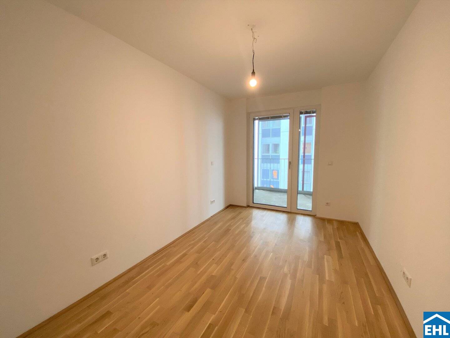 Friendly 2-room apartment near Rochusmarkt