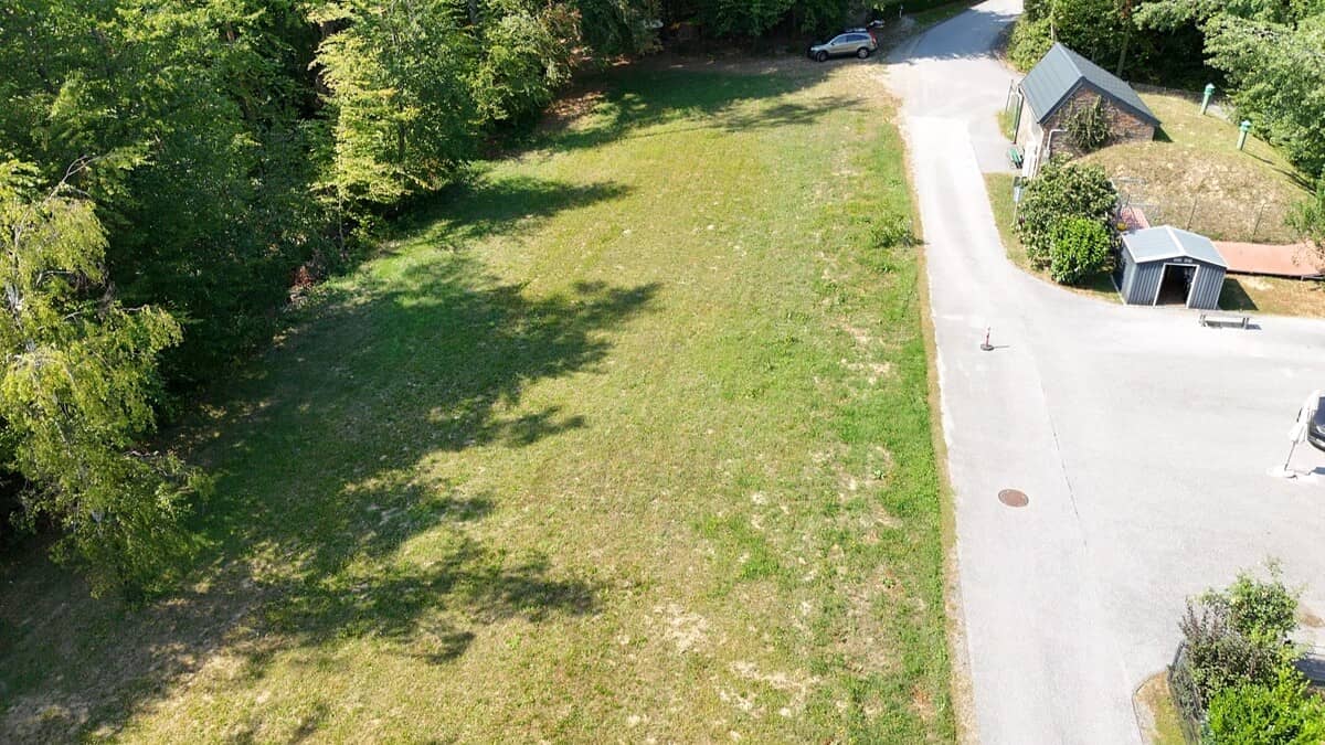 Grünlage nahe A2 Neubauwohnung