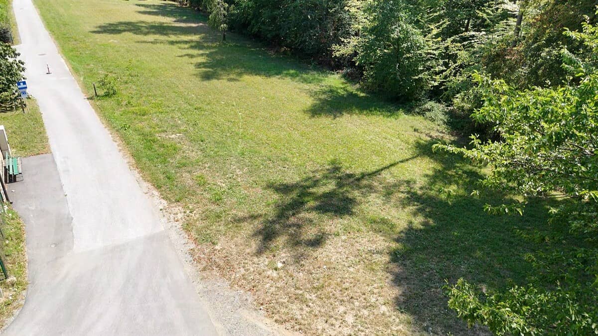 Grünlage nahe A2 Neubauwohnung