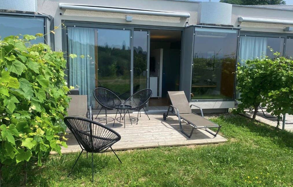 *PROVISIONSFREIER FERIENTRAUM SOMMERAKTION* - Vollausgestattetes Apartment mit Infinity-Pool und Sauna in Traumlage