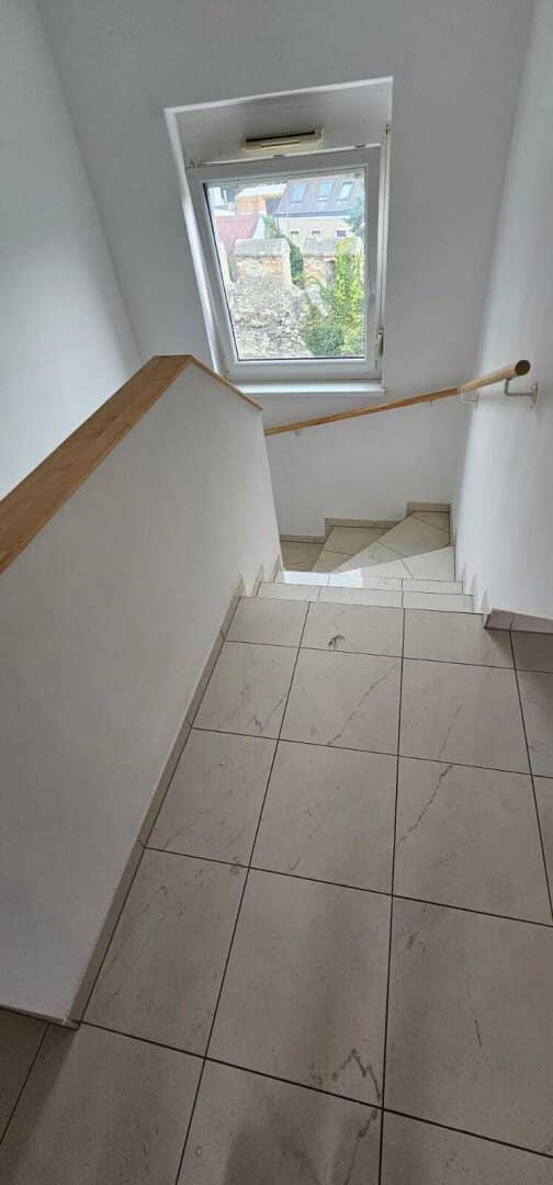 Permanent 4-room apartment with balcony and terrace!