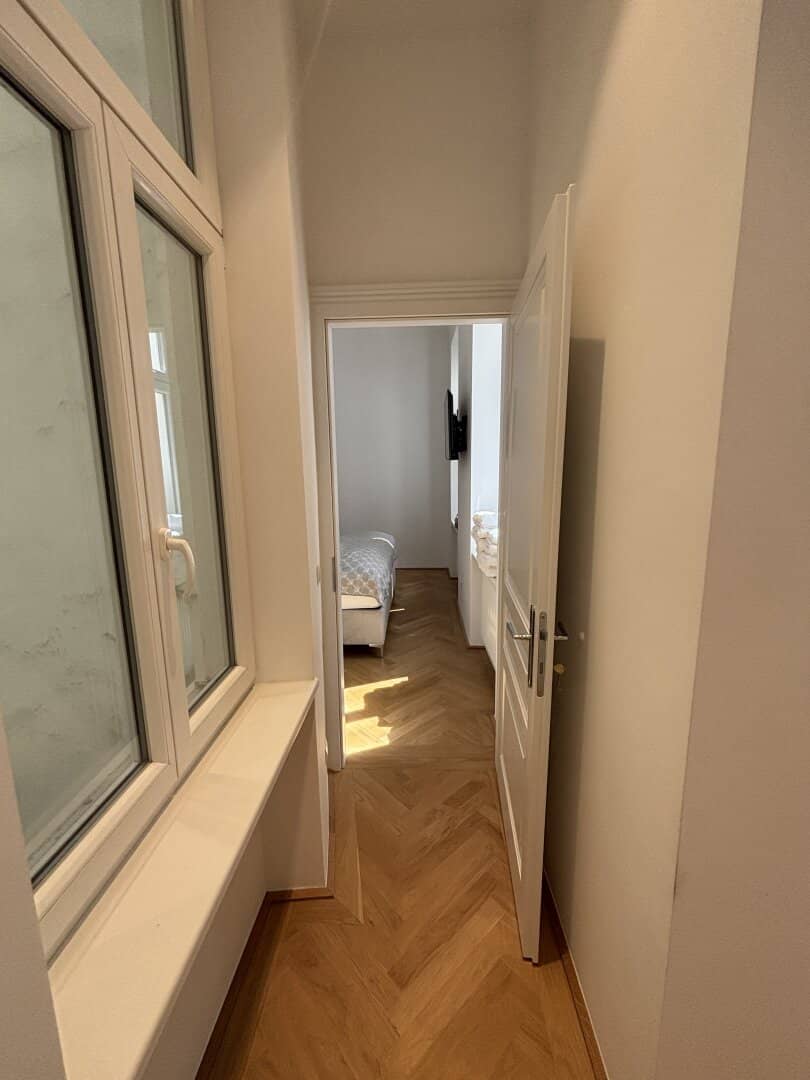 Very nice old building apartment in a quiet location - style house