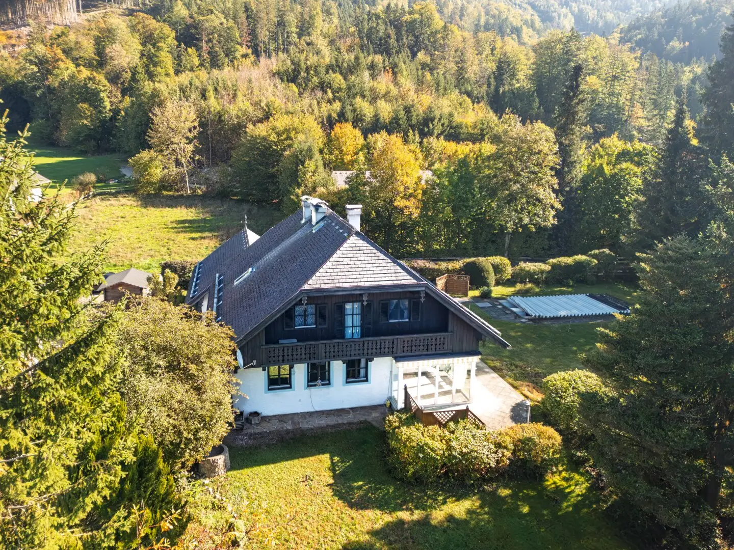 Two-family house in St. Gilgen-Winkl for sale