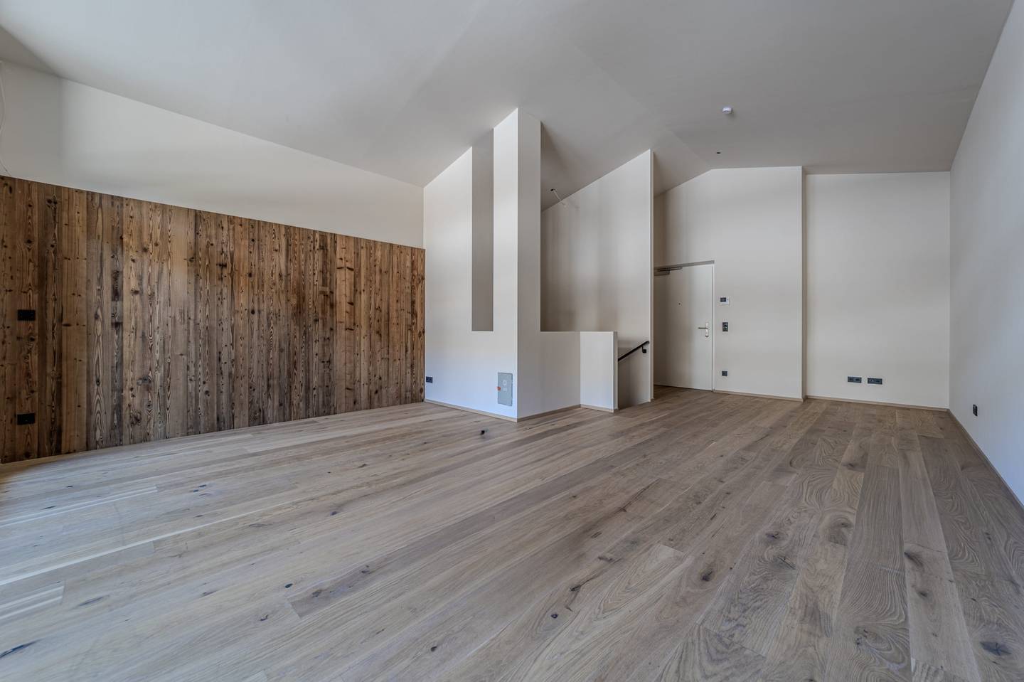 Maisonettewohnung Neubau mit Kamin und Tiefgarage