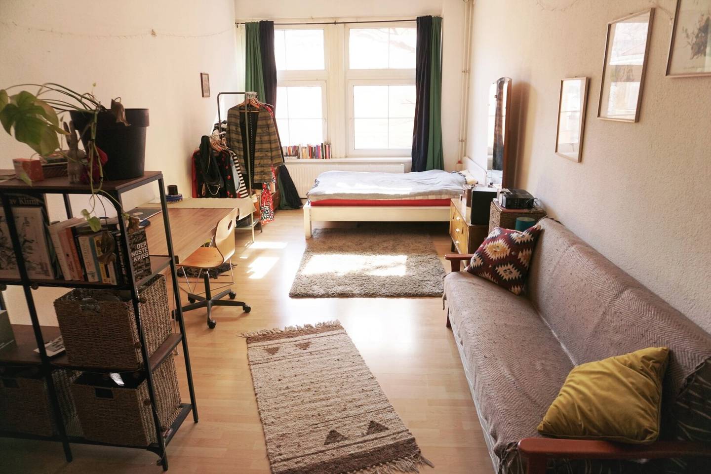 Large studio apartment in Wilten for rent